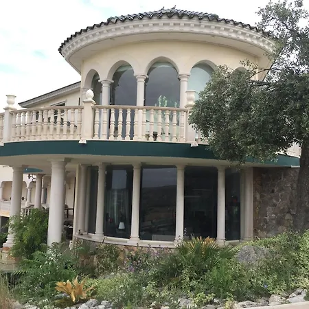 La Casa Del Tejado *