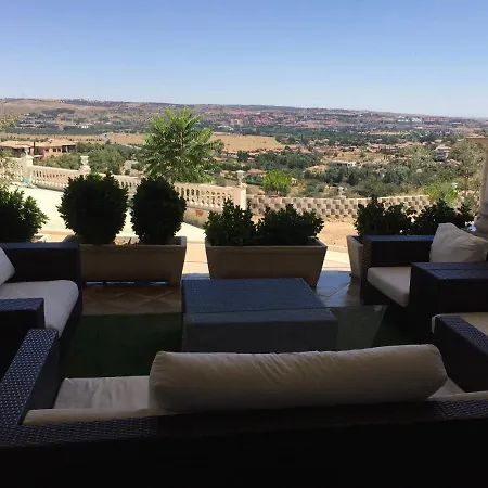 La Casa Del Tejado Casa de Férias Toledo