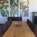 La Casa Del Tejado