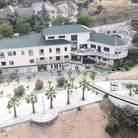 La Casa Del Tejado Toledo